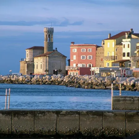 아파트 Comfy Studio Piran Cime *